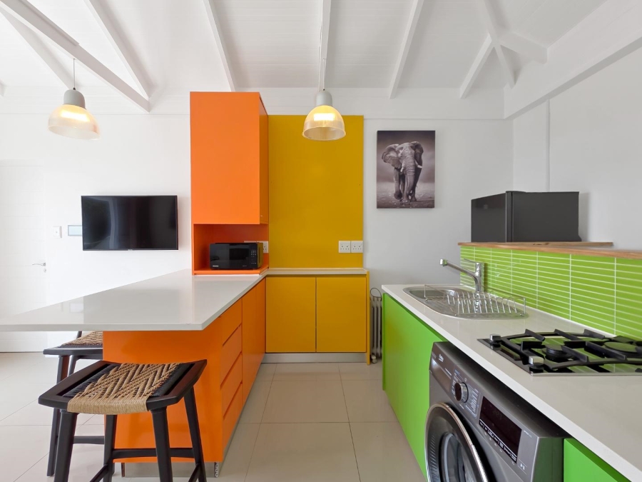 To Let 1 Bedroom Property for Rent in Camps Bay Western Cape